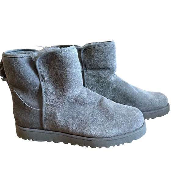 UGG Cory II Genuine Shearling Lined Boot - Picture 8 of 11